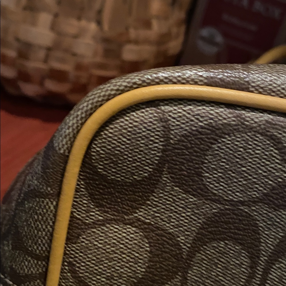 Coach Drawstring Carryall In Signature Canvas F57842 - Picture 7 of 12